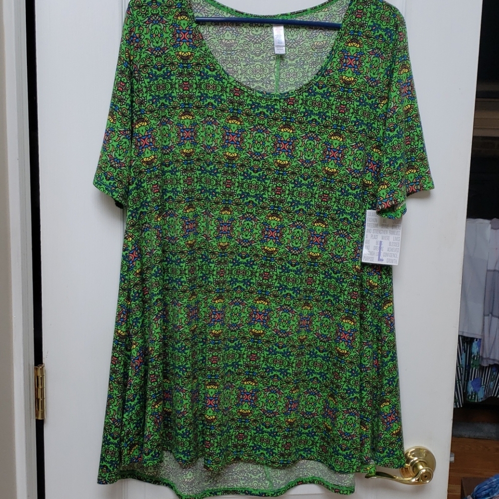 Lularoe Perfect T large